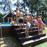 Nemůžeme všichni naráz, takže se na osvěžení stojí fronta.