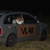 A to už i druhá výprava dorazila vlakem k základnímu táboru!